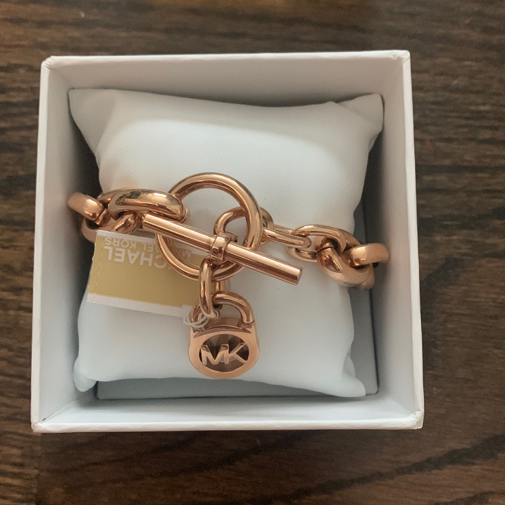 MICHAEL KORS Rose Gold Toggle Chain Bracelet Padlock Charm MKJ2752791 + MK BOX - Picture 5 of 6